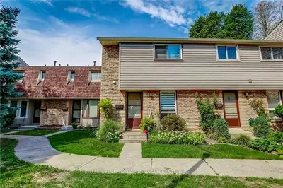 18 BARRY Street 4, St. Catharines, ON L2R 7J6