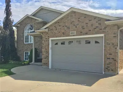 8362 Feren Drive, Niagara Falls, On L2h 3m9