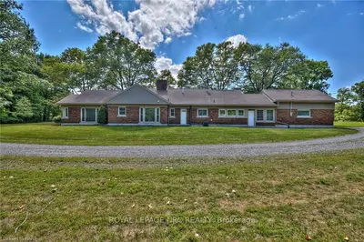 212 Warner Road, Niagara-on-the-lake, On L0s 1j0