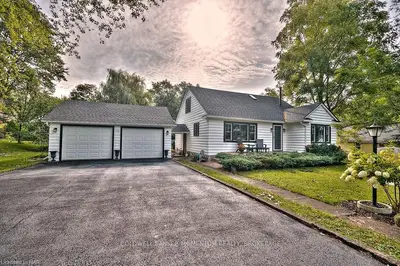 158 ELMWOOD Avenue, Fort Erie, ON L0S 1B0