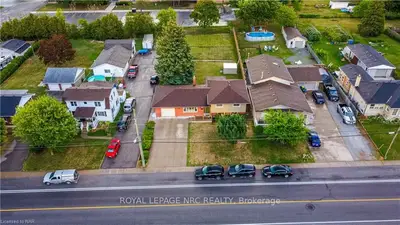 3168 DORCHESTER Road, Niagara Falls, ON L2J 2Z7