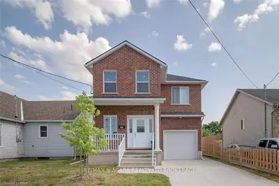 116 IDYLEWYLDE Street, Fort Erie, ON L2A 2L3