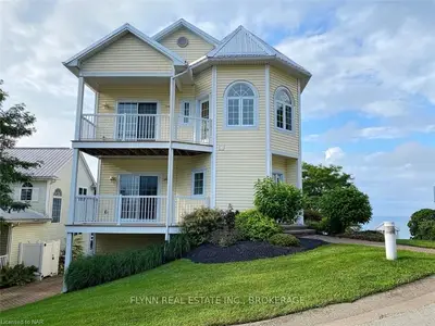 8 BEACON Hill, Fort Erie, ON L0S 1B0