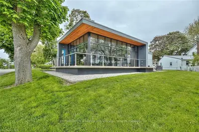 751 NIAGARA Parkway, Fort Erie, ON L2A 3J3