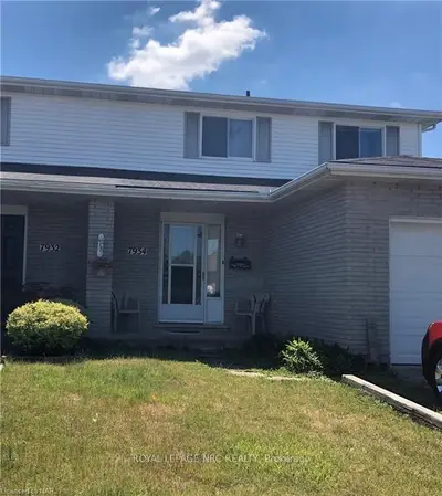 7934 POST Road, Niagara Falls, ON L2H 2W5