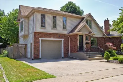 6490 CRAWFORD Street, Niagara Falls, ON L2E 5Z2