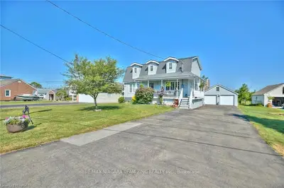 144 Chippawa Road, Port Colborne, On L3k 1t5