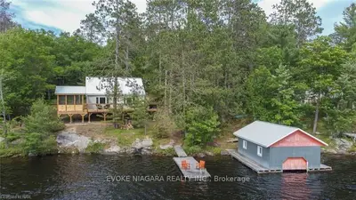 2098 HARTSMERE Road, Addington Highlands, ON K0L 1W0