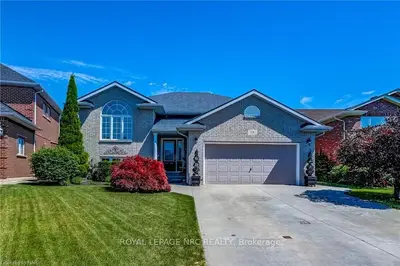 19 SHAMROCK Avenue, Port Colborne, ON L3K 6B6