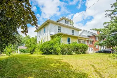 6173 PINEGROVE Avenue, Niagara Falls, ON L2G 4H9