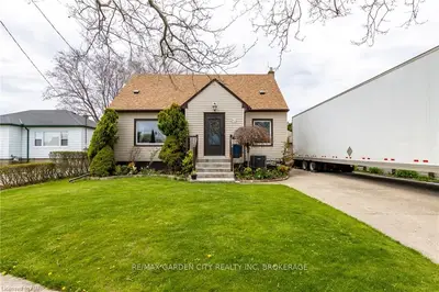7 WOODBINE Avenue, St. Catharines, ON L2N 3N1