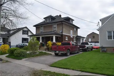 21 Mccain Street, Port Colborne, On L3k 3p7