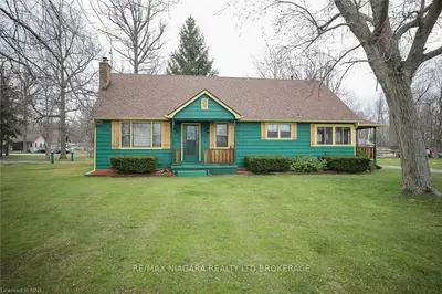 1100 Laur Road, Fort Erie, On L2a 5m4