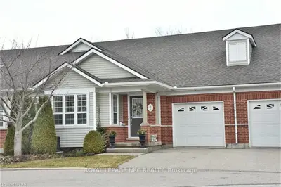 1448 Niagara Stone Road 2, Niagara-on-the-lake, On L0s 1j0