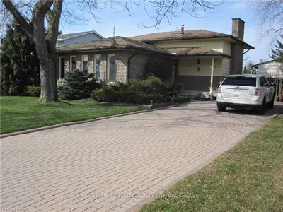 10 WINDERMERE Court N, Welland, ON L3C 5V5