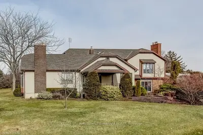 468 Lakeshore Road, Niagara-on-the-lake, On L0s 1j0