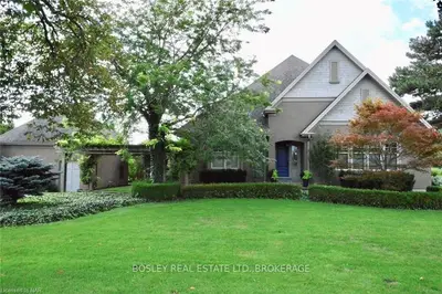 971 LINE 1 Road, Niagara-on-the-Lake, ON L0S 1J0