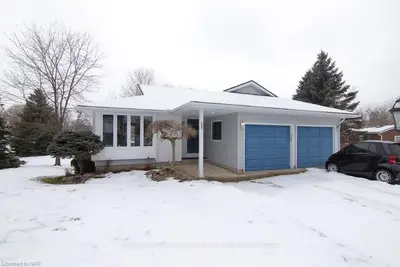43 CAYUGA Street S, Haldimand County, ON N0A 1E0