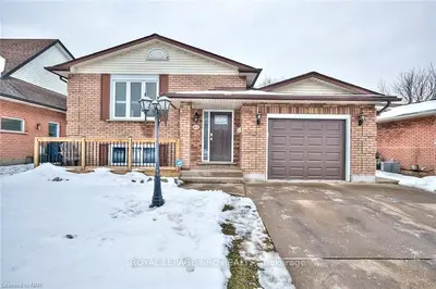 8411 REGAN Drive, Niagara Falls, ON L2G 7P6