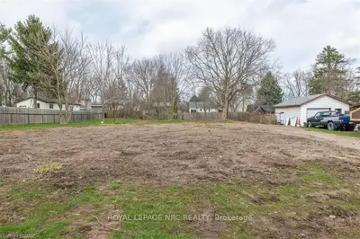 PART 2 - 31 EMMETT Street, Pelham, ON L0S 1E0