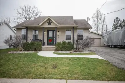 51 GILMORE Road, Fort Erie, ON L2A 2L9
