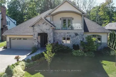 558 LANSDOWNE Avenue, Niagara-on-the-Lake, ON L0S 1J0