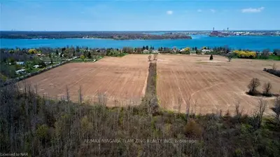 2626 THOMPSON Road, Fort Erie, ON L2A 5M4