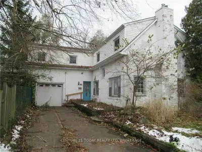 28 Radford Avenue, Fort Erie, On L2a 5h5