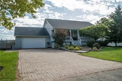 1373 CHIPPAWA Road, Port Colborne, ON L3K 5V5