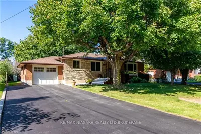 53 HENRY Street, Niagara-on-the-Lake, ON L0S 1J0
