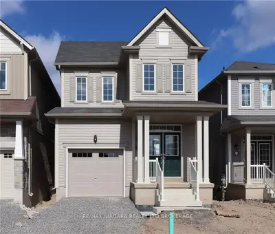 8725 Sourgum Avenue, Niagara Falls, On L2h 3s3
