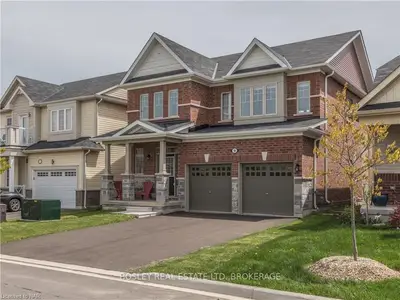 9 Cannery Drive, Niagara-on-the-lake, On L0s 1j1