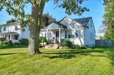 251 Aqueduct Street, Welland, On L3c 1c6