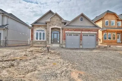 1189 Green Acres Drive, Fort Erie, On L2a 5p2