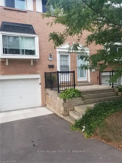 185 Denistoun Street 125, Welland, On L3c 8j6