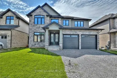 9344 Shoveller Drive, Niagara Falls, On L2h 0m3