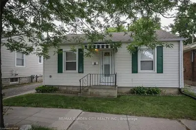 66 CARLTON Street, St. Catharines, ON L2R 1P8
