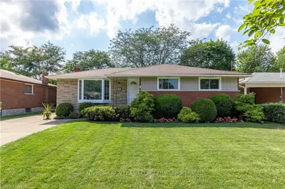 12 Harcove Street, St. Catharines, On L2n 1w8