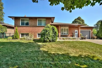 6085 Tampa Court, Niagara Falls, On L2j 3z9