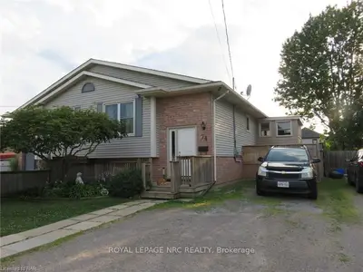 74 Commercial Street, Welland, On L3b 5y9