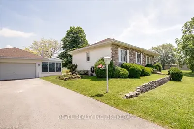 1051 Lorraine Road, Port Colborne, ON L3K 5V3