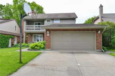 7316 WOODGATE Street, Niagara Falls, ON L2J 3Z5