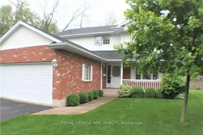 694 Grandview Road, Fort Erie, On L2a 4v5