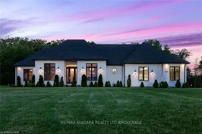 3255 AVERY Boulevard, Niagara Falls, ON L2G 0J8