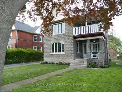 30 Emerick Avenue, Fort Erie, On L2a 2w3