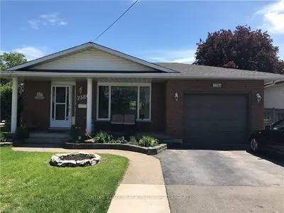 2586 Portage Road, Niagara Falls, On L2j 2j3