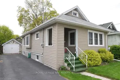 4 NORWOOD Street, St. Catharines, ON L2R 1B8