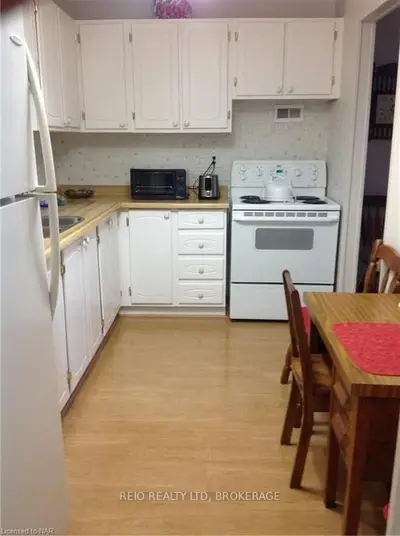 3955 Portage Road 807, Niagara Falls, On L2j 3w2