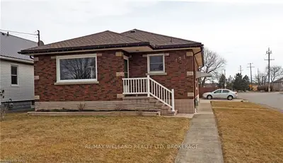 121 JOHNSTON Street, Port Colborne, ON L3K 1G9