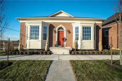 4 Moseby Street, Niagara-on-the-lake, On L0s 1j0